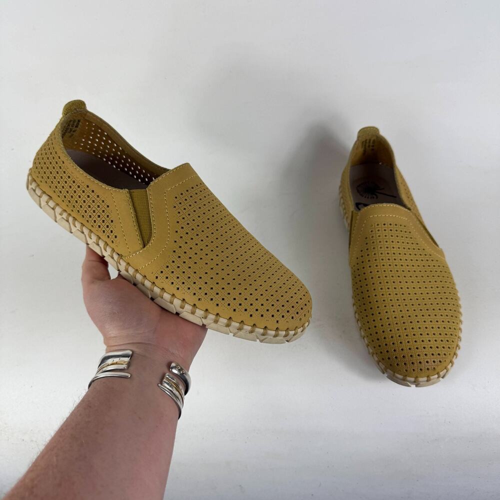 OTBT Universe Flat Shoe Women's 9.5 Yellow Perforated Leather Slip-On Classic